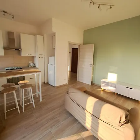 La Casa Del Viaggiatore Апартаменты Trino